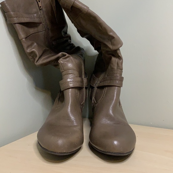 White Mountain Tall Boots Sz 9.5 - Picture 6 of 11